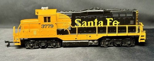 Vintage Santa Fe Model Power #3779 GP40 N Scale Diesel Locomotive Railroad train