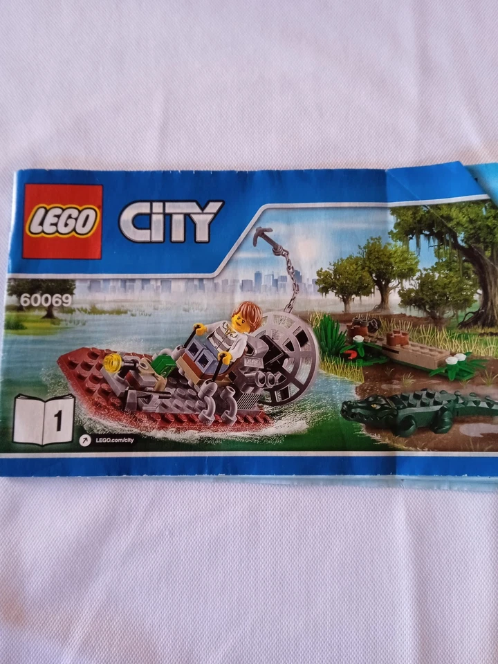 LEGO City 60069 Swamp Police Station, photo 2 sur 2