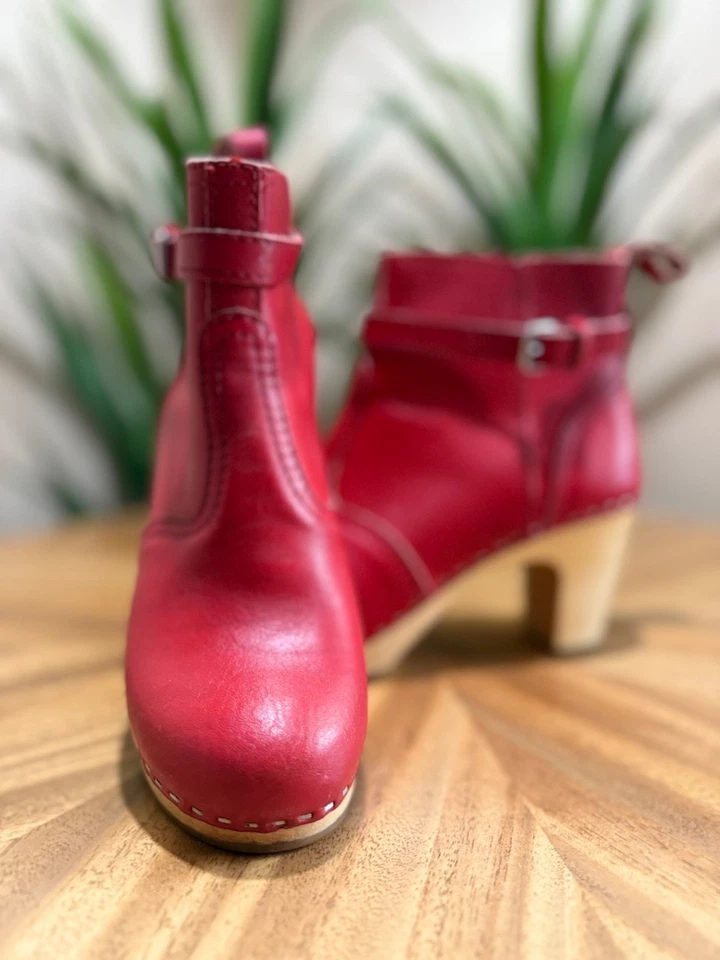 Botas suecas Hasbeens Jodhpur tamanco couro fivela de madeira rara vermelho cereja tamanho 37 - Imagem 2 de 4