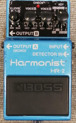 Boss HR-2 Harmonist Pitch Shifter Gitarren-Effekt-Pedal aus Japan Farbe ist l...