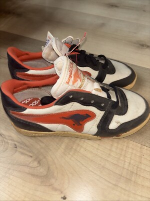 Youth Vintage Retro Walter Payton Kangaroo Football Shoes  display picture 3
