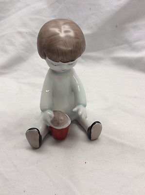 Beautiful Vtg Hallohaza Hungary Girl Hand Painted  Figurine