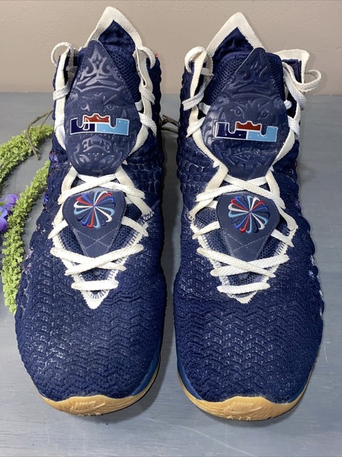 navy blue lebron 17