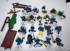 Lot Of 21 Vintage Smurfs With Misc Pieces