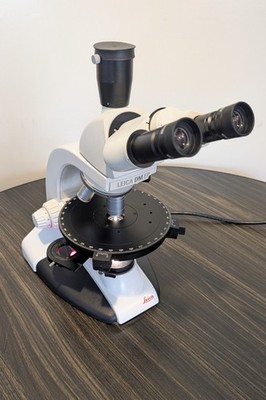 Leica POL Polarizing Trinocular Microscope