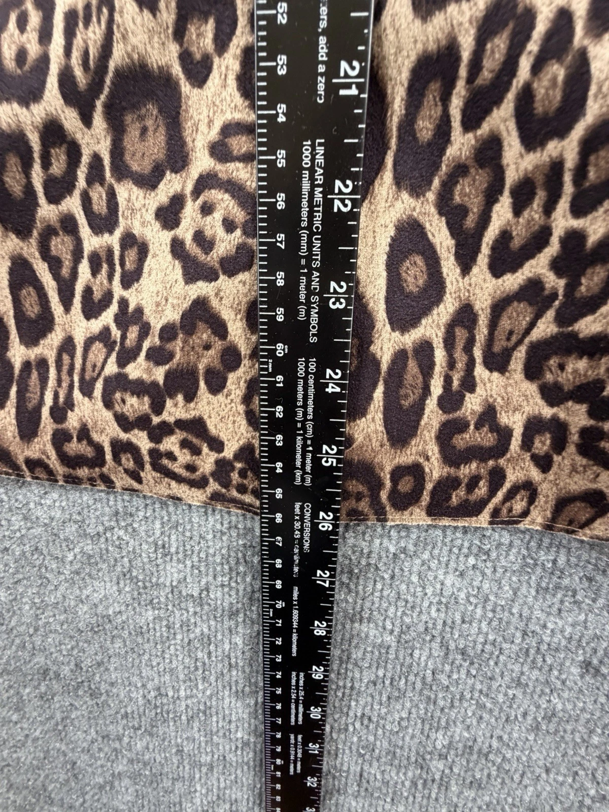 Chico's Leopard Print Fleece Zip Front Lined Vest Womens Size 2 Brown Black - product detail image 11