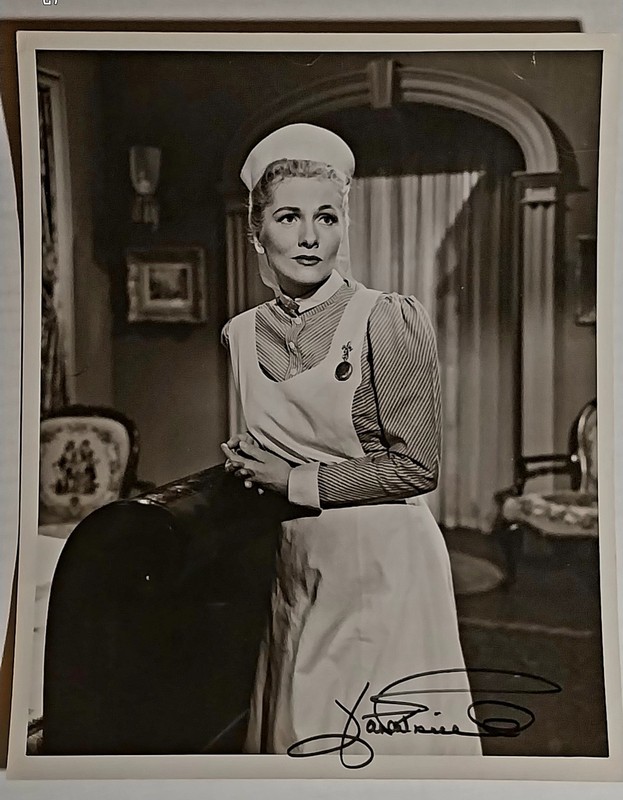 Joan Fontaine- Suspicion Oscar Academy-Signed Auto 8x10 PHOTO, Amazing Find!!!