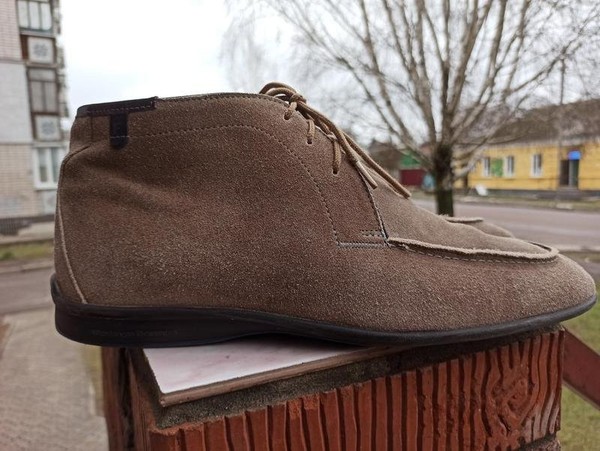 Men Floris Van Bommel Boots Beige Suede 43