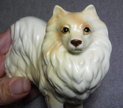 Vintage Lefton ? Pomeranian Dog Figurine Porcelain Japan Cream & Tan 4''