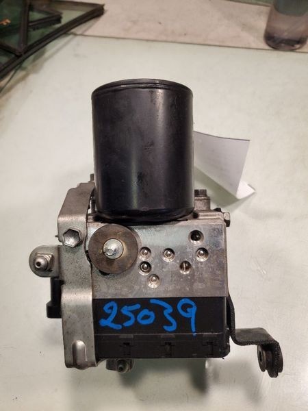 2004-2009 Toyota Prius ABS Anti Lock Brake Actuator Pump Module