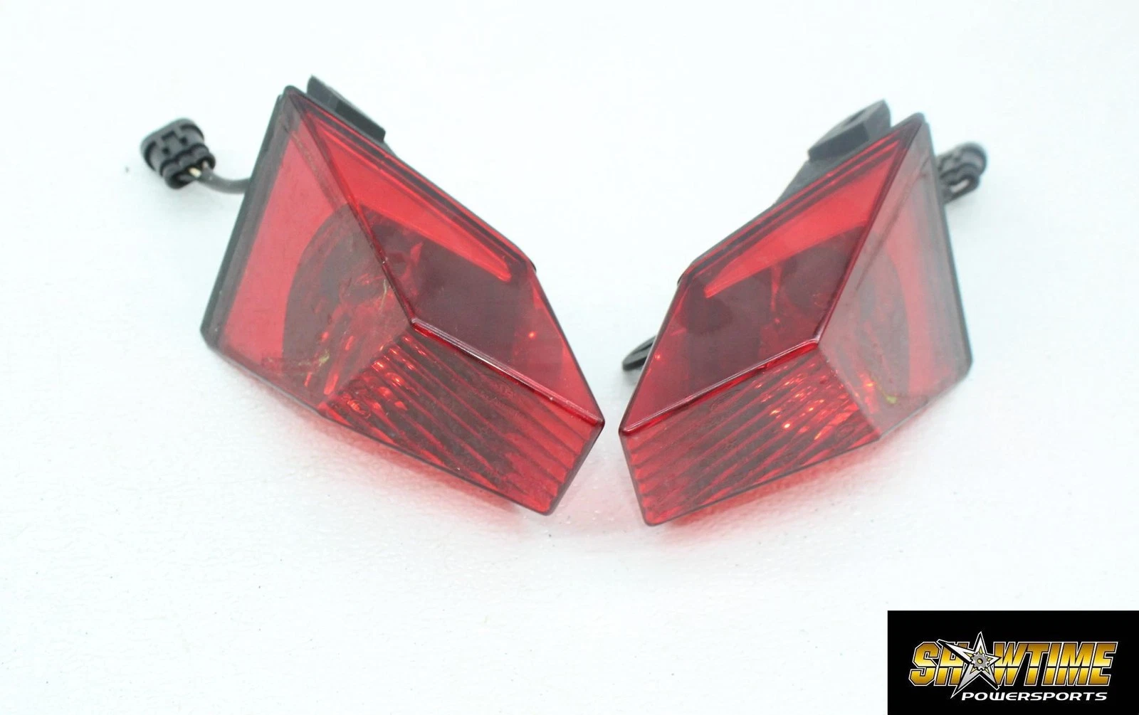 12-16 CAN-AM SPYDER ROADSTER RS REAR TAIL TAILLIGHT BACK BRAKE LIGHT