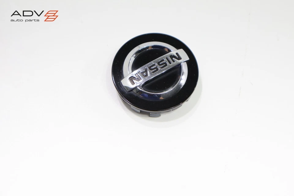 Tapacubos central para llanta Nissan Murano 2019-2023 cubierta con logotipo OEM Foto 3 de 4