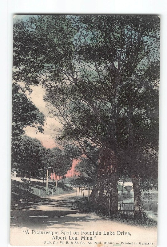 Albert Lea Minnesota Postcard 1907-1915 Fountain Lake Drive
