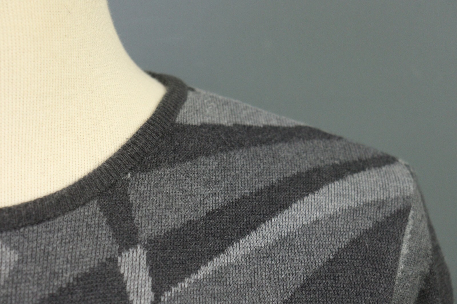 Edwin Gray Crew Neck Diamond Pattern Relaxed Swea… - image 7