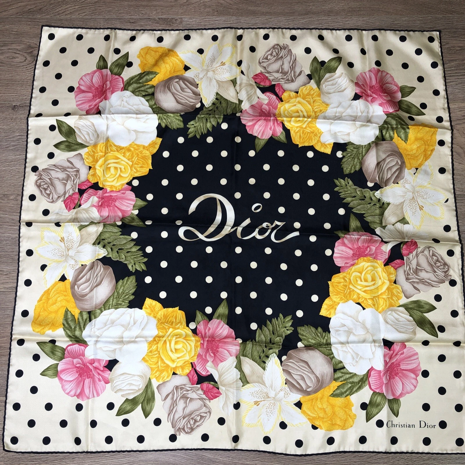 Foulard soie imprimé floral Christian Dior 100 % soie, 85x85cm