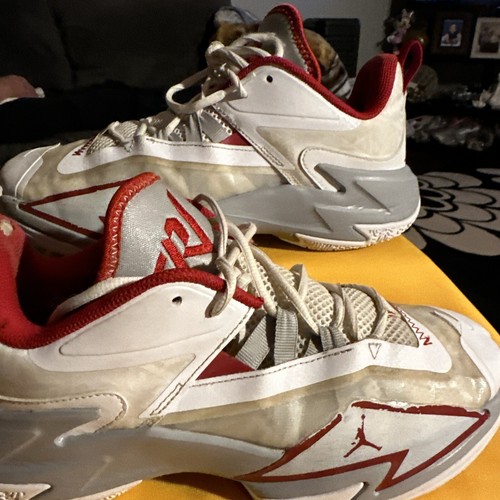 Size 8.5 - Jordan One Take 3 White Gym Red - Picture 2 of 11
