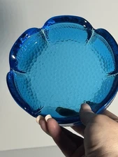 1975 VTG Anchor Hocking Cobalt Blue Glass Lotus Flower Blossom Petal Ashtray