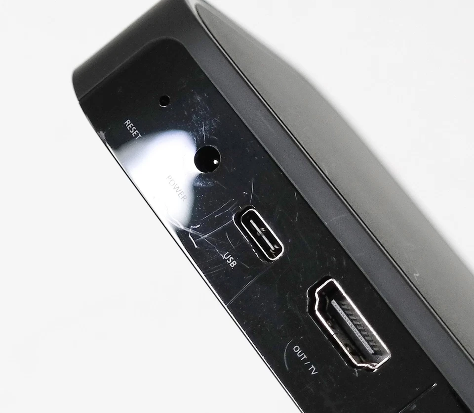 Philips Hue Play 579755 8K HDMI Sync Box Only - image 4 of 4