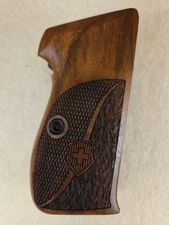 SIG P210 Walnut Heavy Frame Chkr/Txtr/LOGO Grips BOTTOM MagRel/Lanyard Ring U
