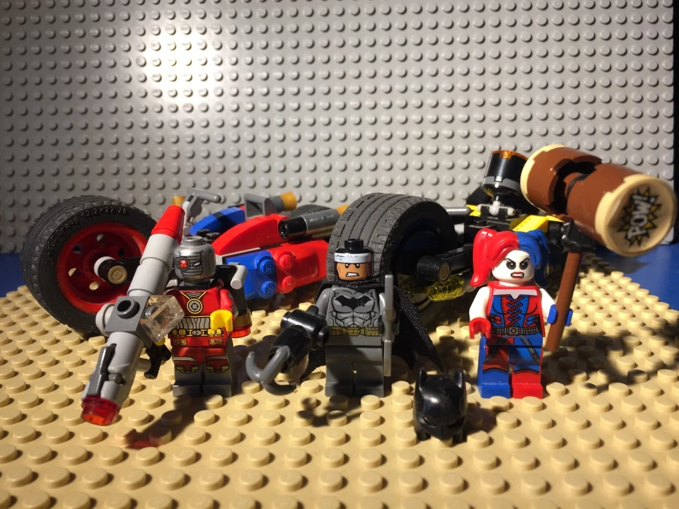 LEGO DC 76053 Batman: Gotham City Cycle Chase, photo 3 sur 3