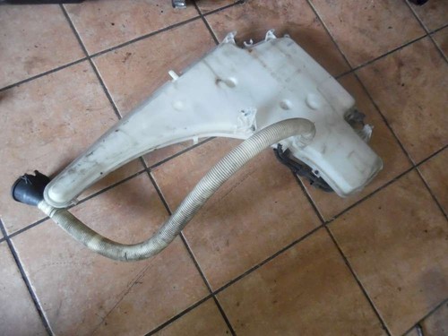 BMW 3er E91 Wischwasserbehälter mit 2x Pumpe 7068996