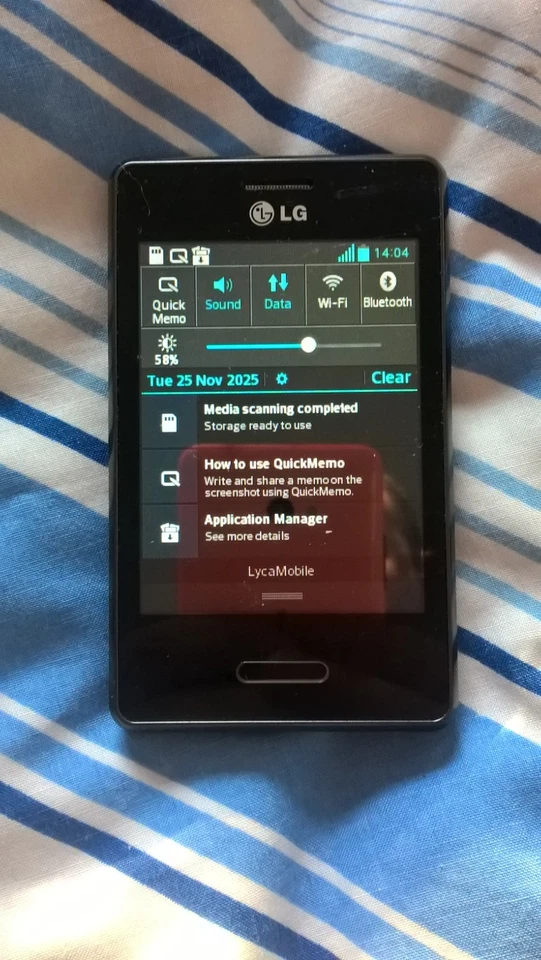 LG E430 (Unlocked) Smartphone - Image 3 of 4