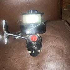 Vintage Garcia Mitchell 302 salt water fishing reel for parts or repair 