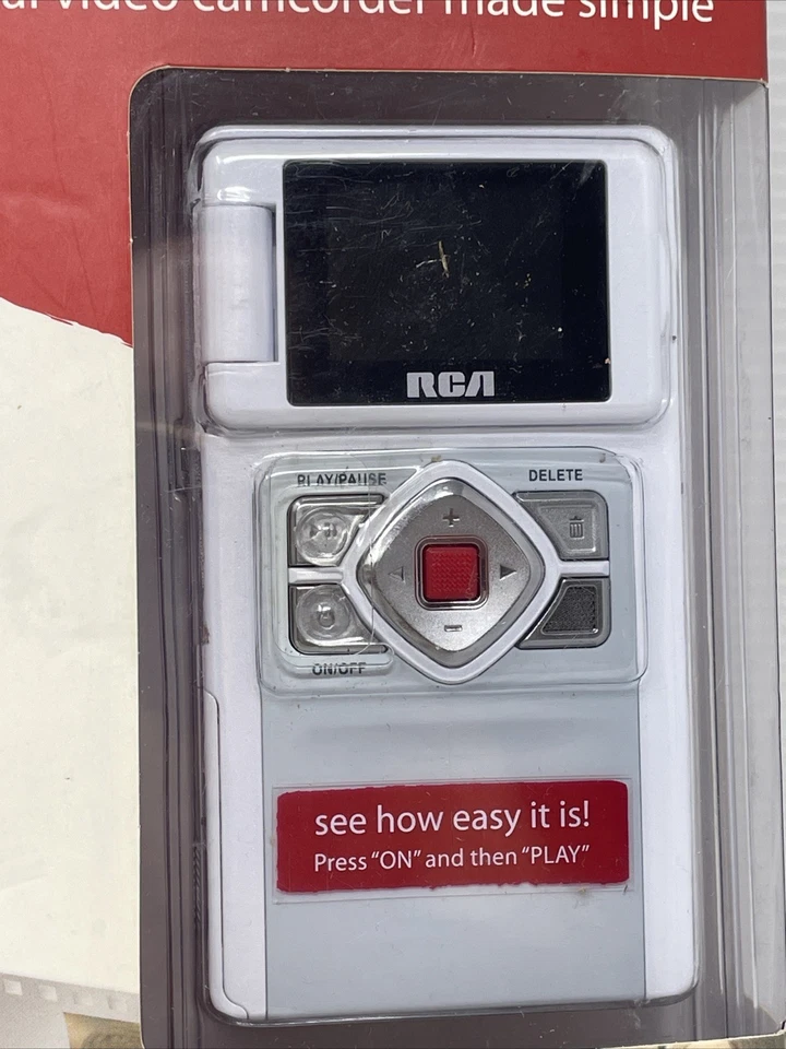 NEW RCA Small Wonder EZ201 White USB SD / LCD Compact Video Camcorder VTG Rare - Image 2 of 4