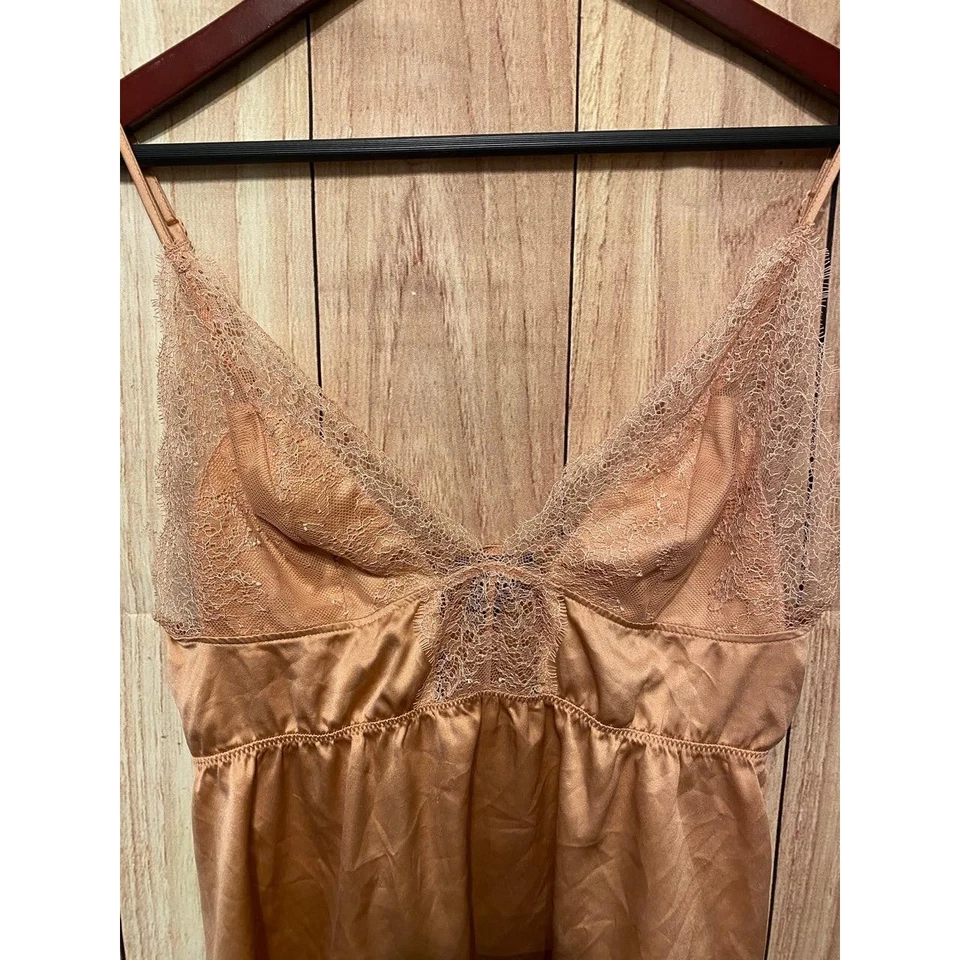 Victoria’s Secret Grande Bebé Muñeca Lencería Camisola Noche Top Encaje Oro Rosa Foto 2 de 4