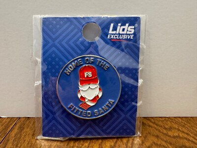 Lids Exclusive Home of the Fitted Santa Enamel Pin MIP NEW 1.25'' 2022 Christmas