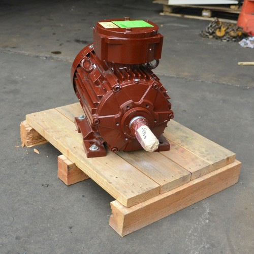 TOSHIBA 15KW 1470rpm 4 Pole 3 PHASE AC Induction Motor 415VAC CCD 160L-4Y - Picture 5 of 6