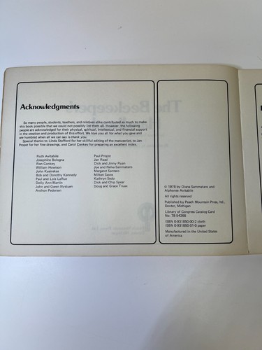 The Beekeeper’s Handbook By Sammataro And Avitabile - Picture 10 of 17