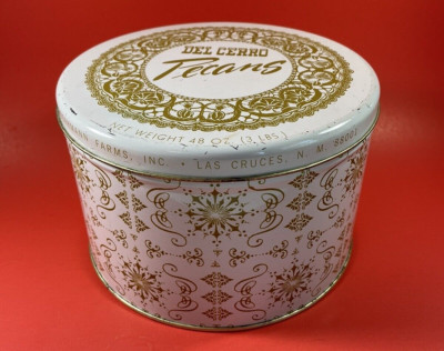 Vintage Del Cerro Pecans Tin Container  from Stahmann Farms New Mexico USA EMPTY