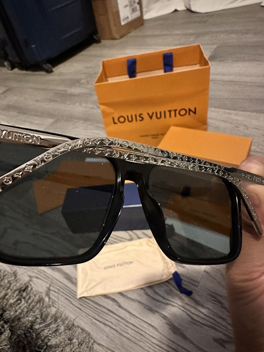 Louis Vuitton Rise Square Sunglasses Z1667E | eBay Louis Vuitton Rise Square Sunglasses Z1667E | eBay