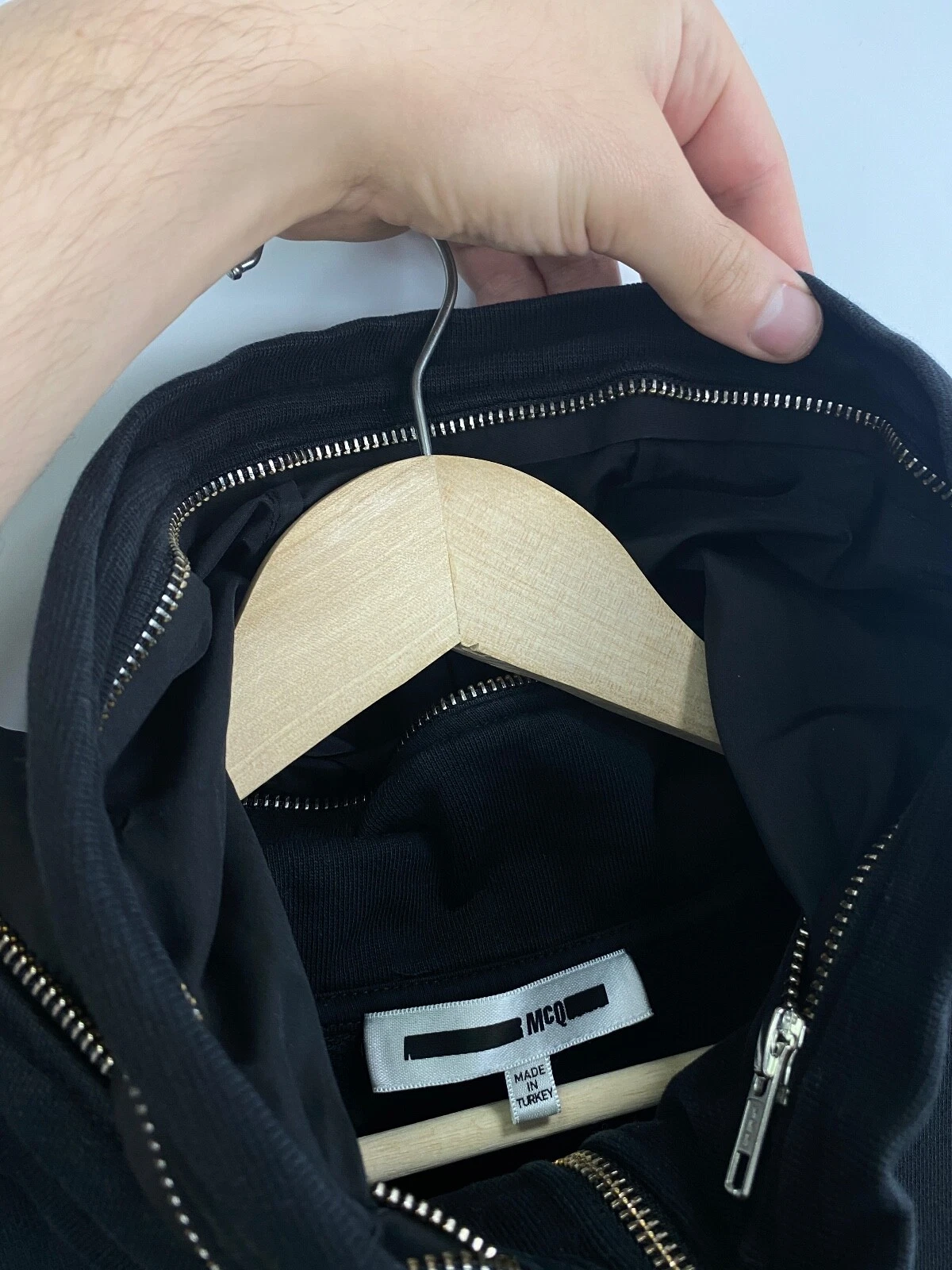 Felpa nera con cappuccio Y2K Alexander McQueen colletto zip rara retrò taglia S colore nero