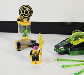 LEGO DC Comics Super Heroes: Green Lantern Vs. Sinestro (76025) 99.9% Complete!
