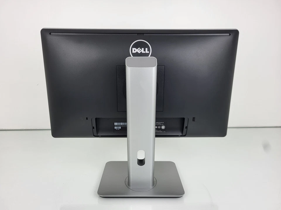 Dell Professional P2214Hb 22" VGA DVI DP HDMI 1920 x 1080 Monitor With Stand - Image 4 of 4