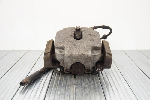 BMW 5 F10 Bremssattel vorne rechts 2024330 2.0 Diesel 120kw 2011 13635072