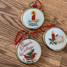 VINTAGE NEEDLEPOINT CROSS STITCHED Christmas Ornaments FRAMED 3 