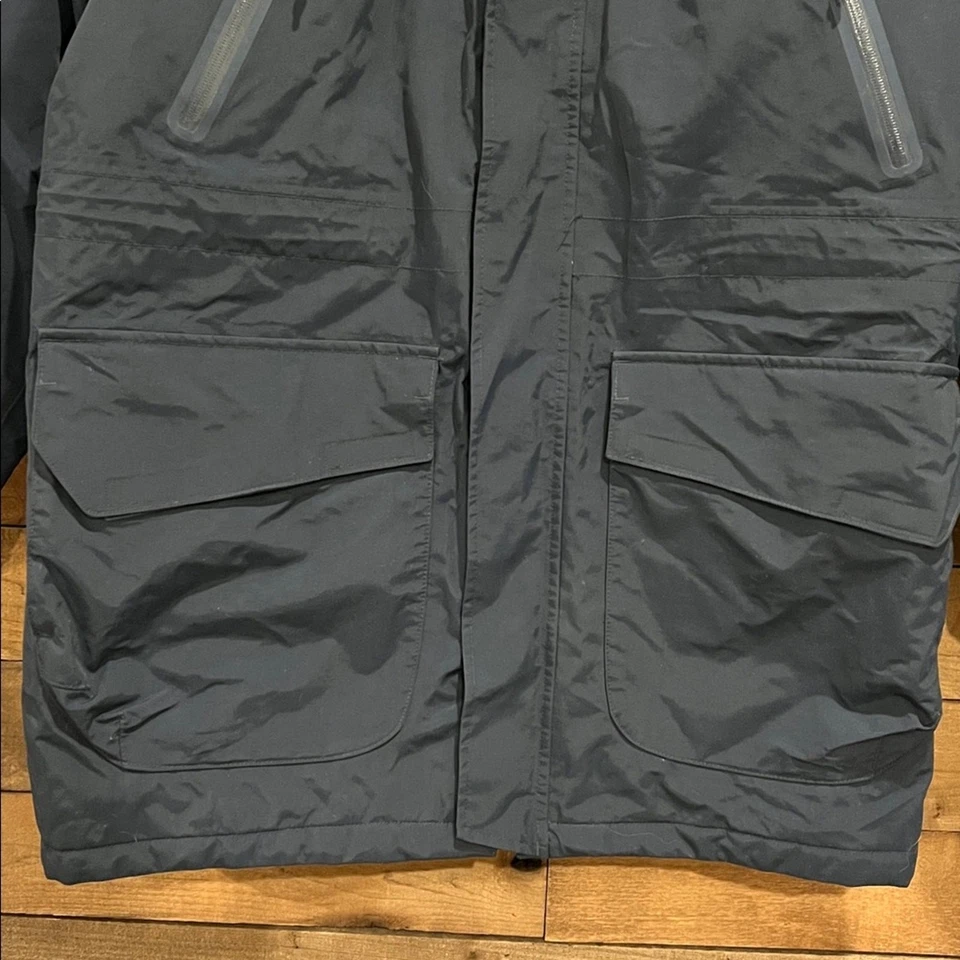 Lands' End Men's Waterproof Squall Parka Jacket Coat in Navy Blue - Image 4 of 4