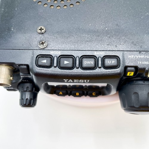 Yaesu FT-817ND HF / VHF / UHF Ham Radio Odbiornik Dobry przetestowany stan - Zdjęcie 22 z 23