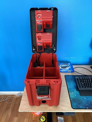 Milwaukee Charging Station 48-22-8422 Tool Box - Red 45242543847