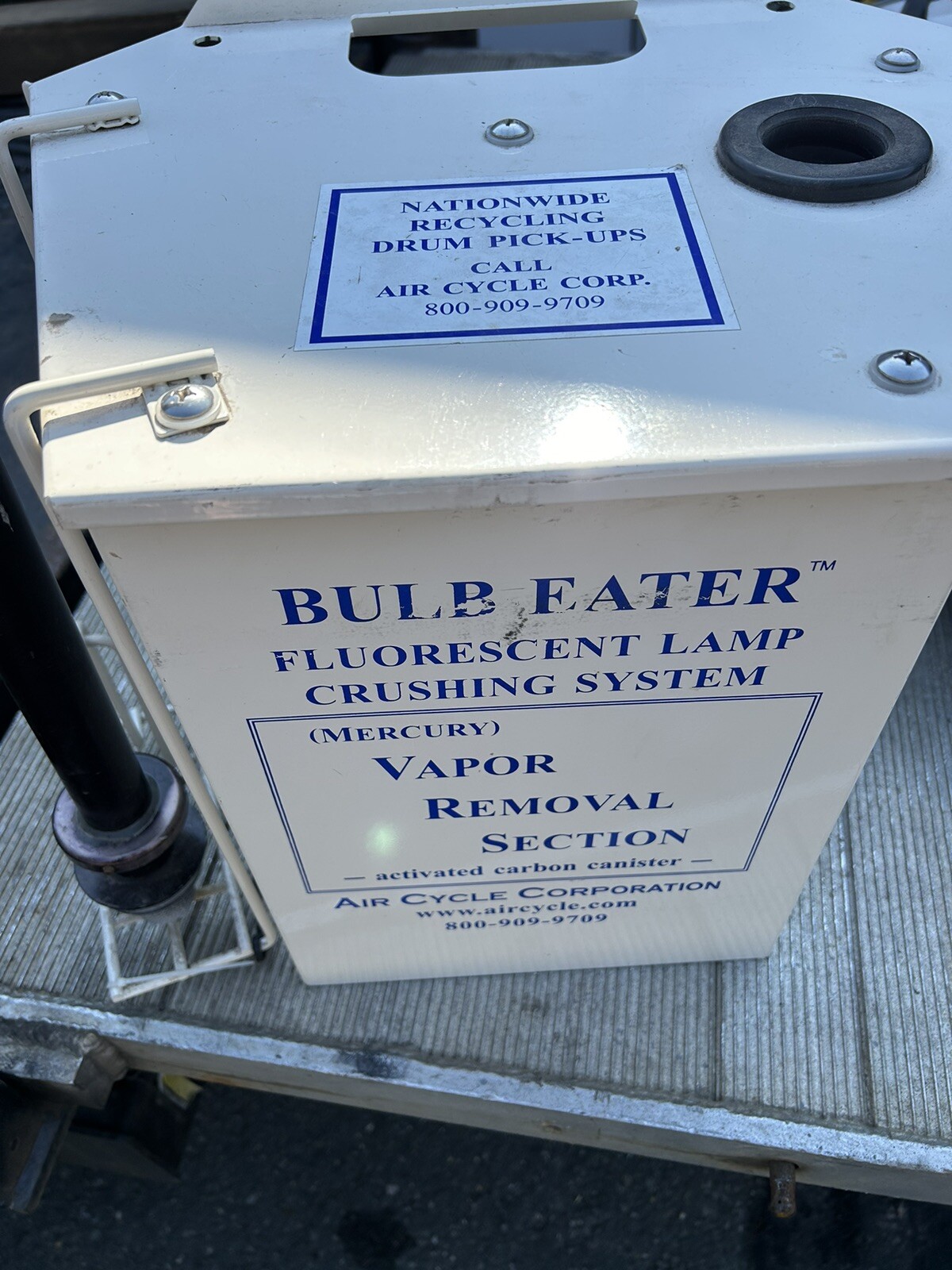 Bulb Eater 55VRS/U Premium Fluorescent Lamp Crusher HEPA Recycling