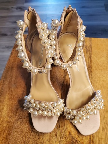 Tacones Betsey Johnson Cuentas Perlas Talla 8.5 Nuevos Sin Caja 4" Tacón Tan Hermoso - Imagen 3 de 8