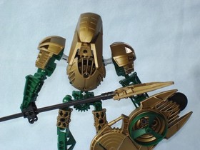Lego Bionicle IRUINI (8762) Gold Toa Hagah Warrior in Canister with 2 Spinners
