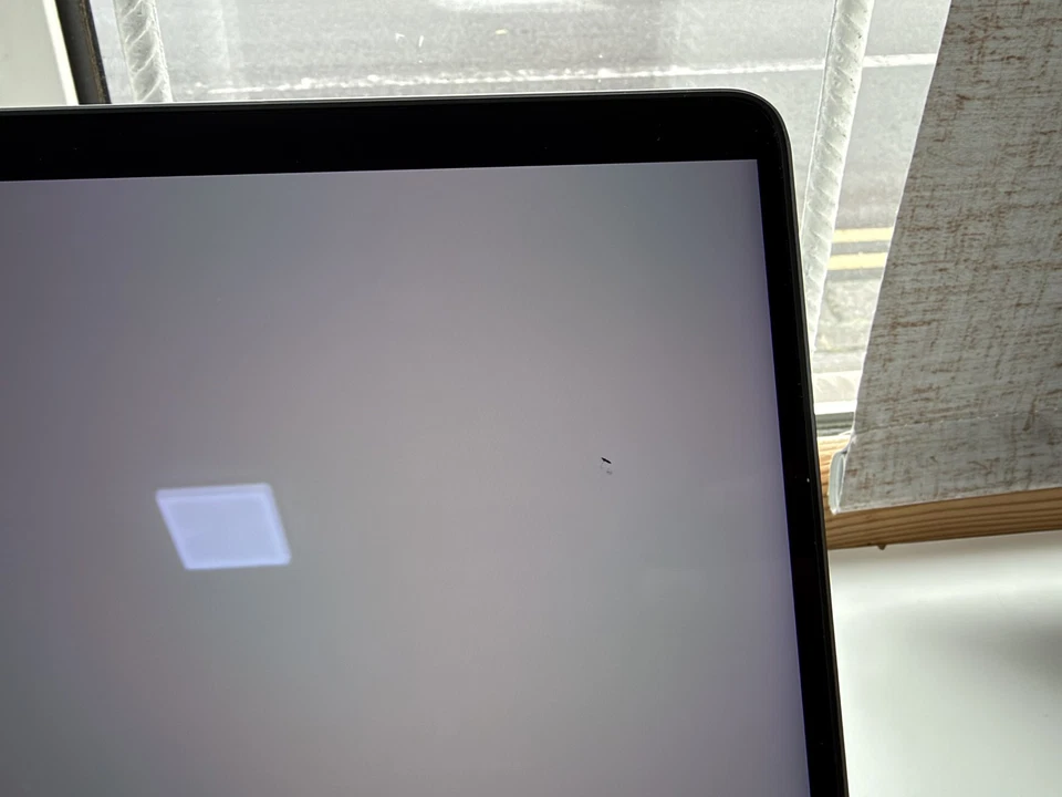 Apple MacBook Pro 16" M1 Pro · 16GB · 512GB, photo 4 of 5