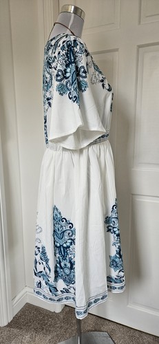 Ladies Bloomchic White & Blue Floaty Fit & Flare Sheer Summer Dress Size UK 16 - 第 8/18 張圖片