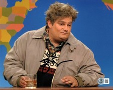 Bobby Moynihan Signed Autographed 8X10 Photo SNL Drunk Uncle BAS BP10333
