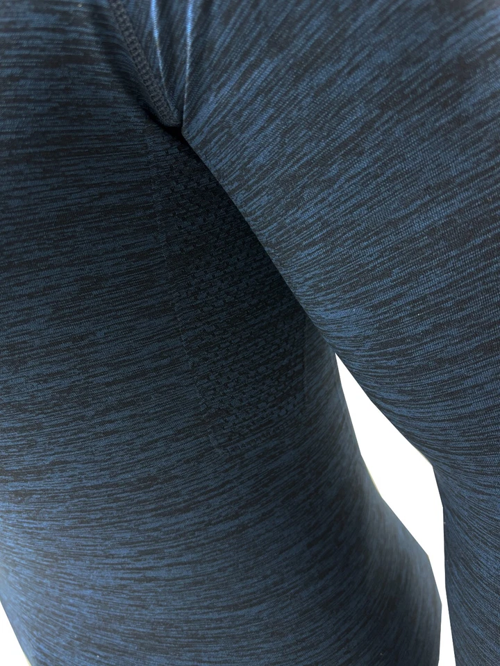 Lyle & Scott Golf Seamless Mock Neck Golf Base Layer - RRP £55 - Image 3 of 4