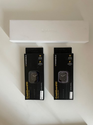 Apple Watch Series 6 (GPS + Cellular, 44 mm) Boîtier Acier Inoxydable Graphite